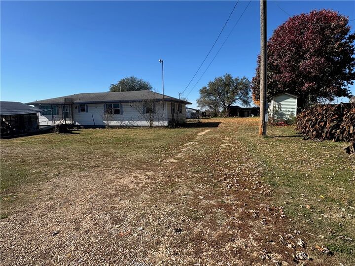 Property Photo: 206 N Old Wire Road AR 72745