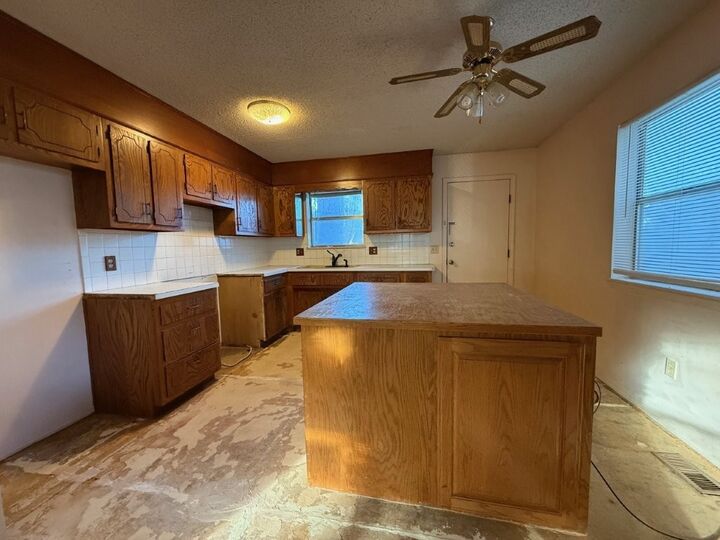 Property Photo: 16004 Hickory Drive AR 72756