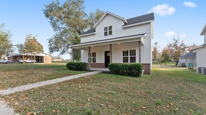 505 Birmingham Street  Gravette AR 72736 photo