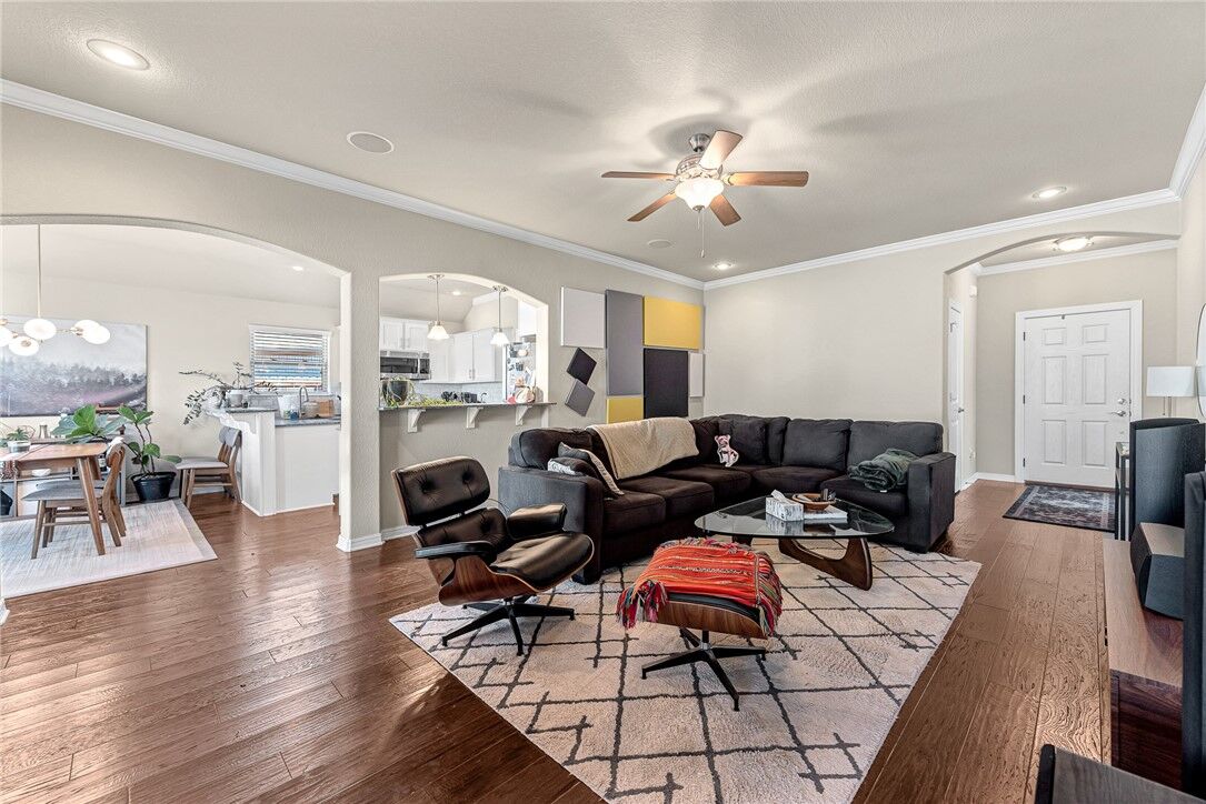 Property Photo:  2902 S 6th Street  AR 72758 