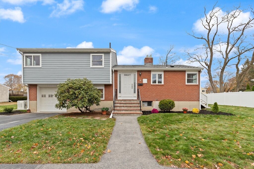 Property Photo:  10 Butterworth Rd  MA 01915 