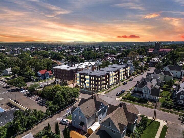 37 O'Connor Ave 2L  Holyoke MA 01040 photo