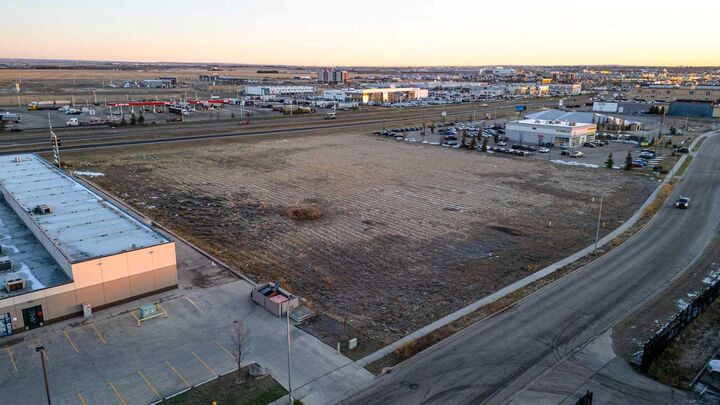 Property Photo: 11810 99 Avenue AB T8W 0C7