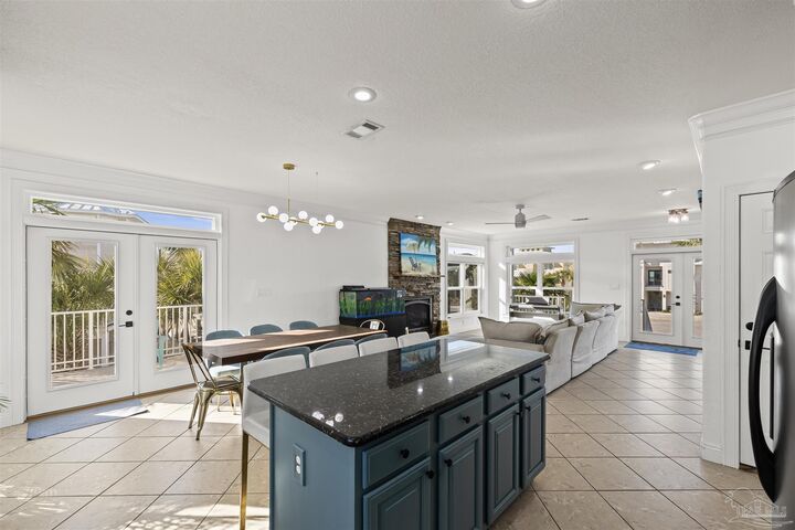 Property Photo:  22 Seashore Dr  FL 32561 