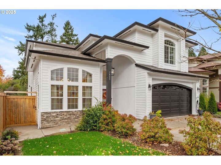 Property Photo:  7849 SW Birch St  OR 97223 