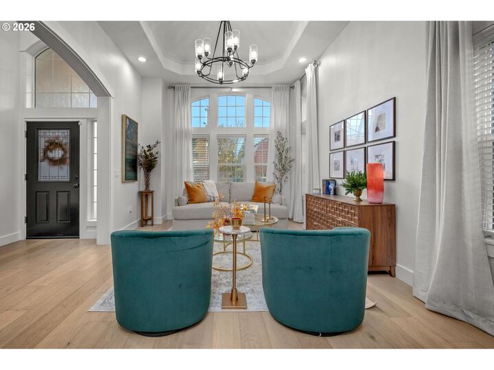 Property Photo:  7849 SW Birch St  OR 97223 