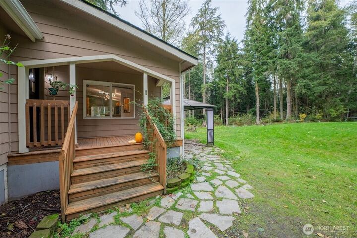 Property Photo: 2579 Green Acres Lane WA 98277