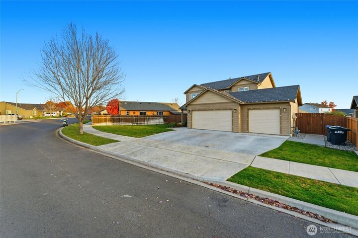 Property Photo:  1903  Alco Avenue  WA 99362 