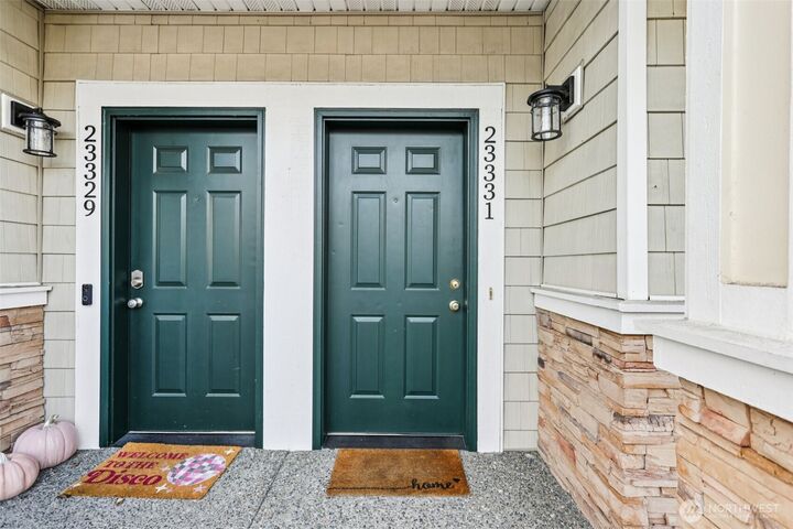 Property Photo:  23331  59th Place S 16-4  WA 98032 