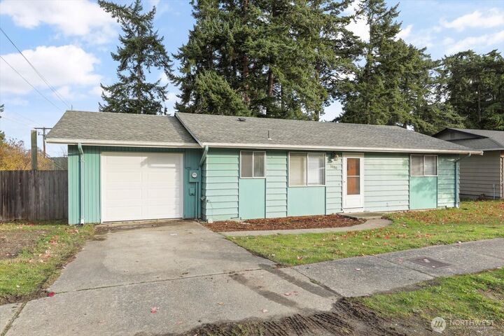 1080 NW Anchor Drive  Oak Harbor WA 98277 photo