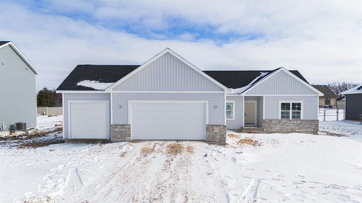 Property Photo:  884 Red Hawk Drive  WI 53563 