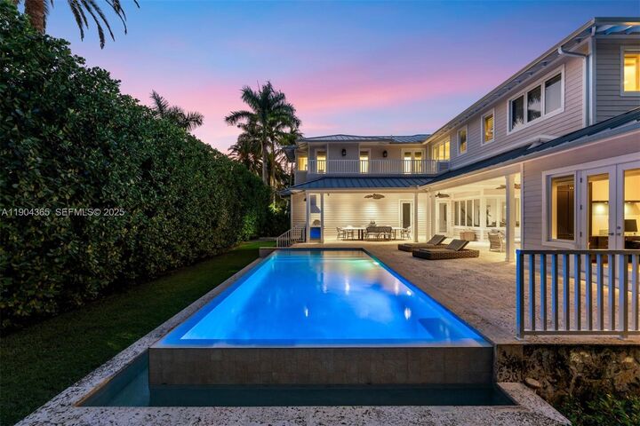 Property Photo: 2500 Regatta Ave FL 33140