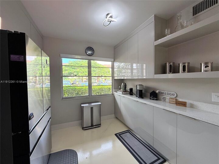 Property Photo:  900 SW 128th Ave 105D  FL 33027 