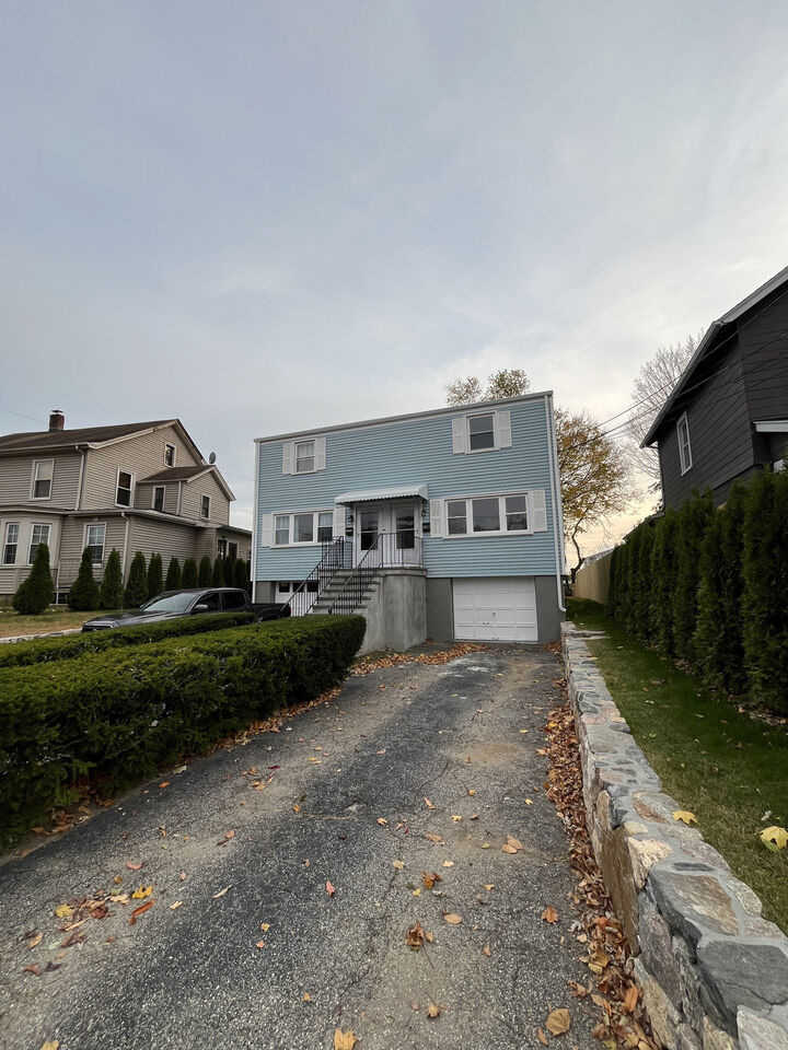 Property Photo:  7 Eclipse Avenue B  CT 06851 