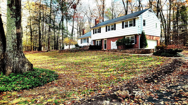 Property Photo:  81 Bronson Road  CT 06001 