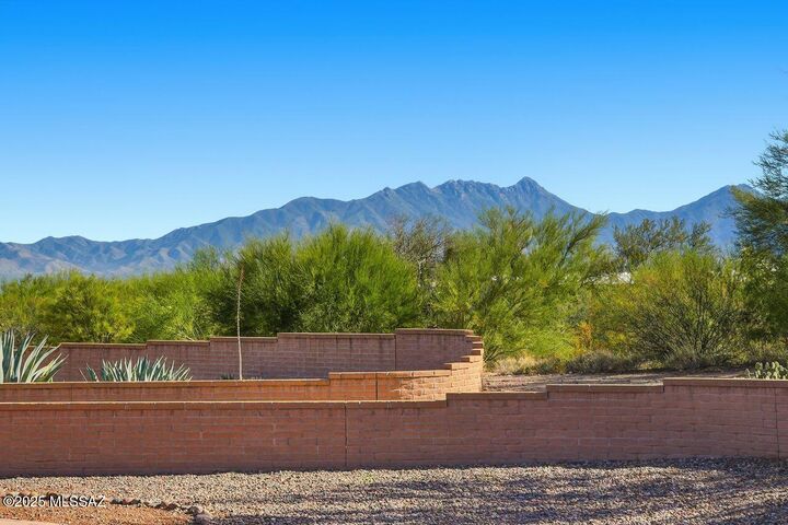 Property Photo:  761 W Rio Moctezuma  AZ 85614 