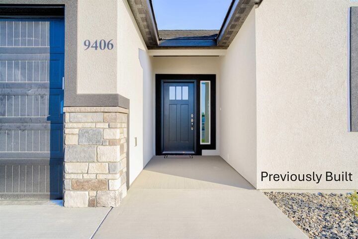 Property Photo: 5423 W Okanogan Ave WA 99336