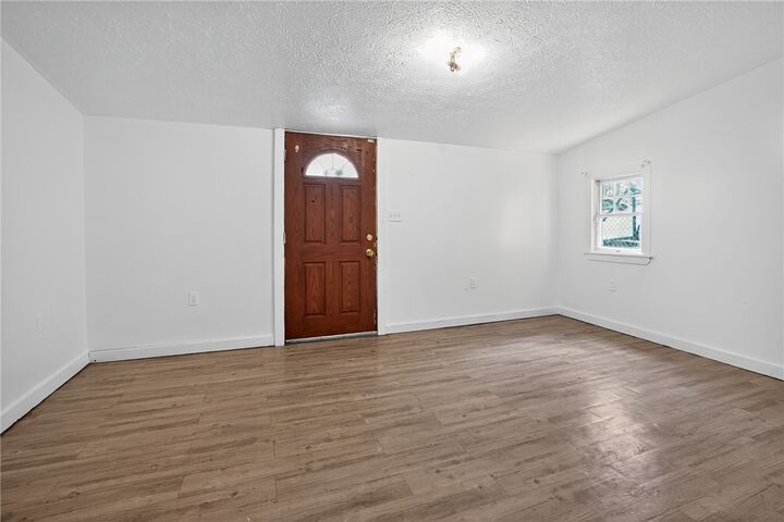 Property Photo: 417 Alexander St PA 15136