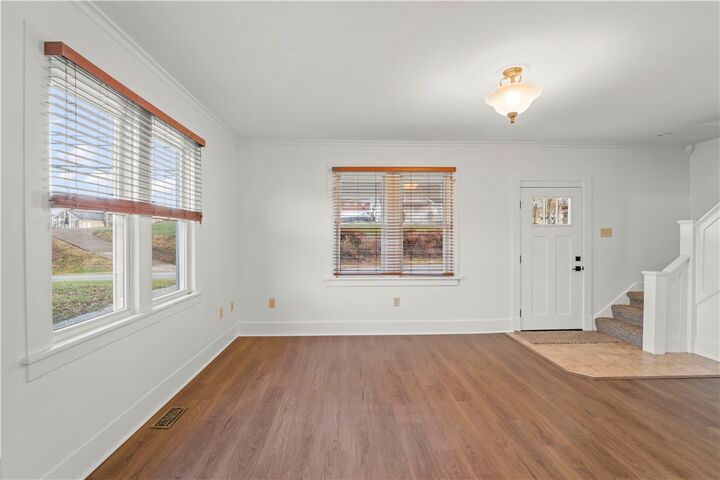 Property Photo:  2667 Jefferson Ave  PA 15301 