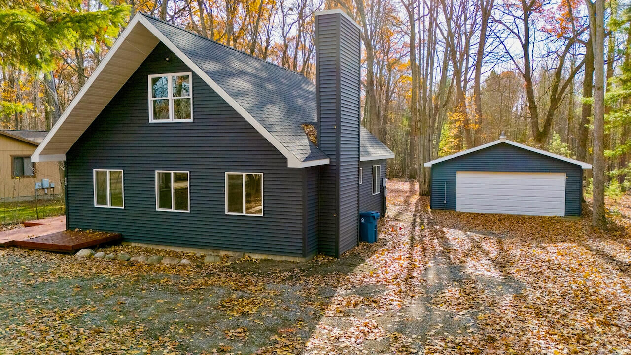 Property Photo: 206 Redwine Drive MI 48629