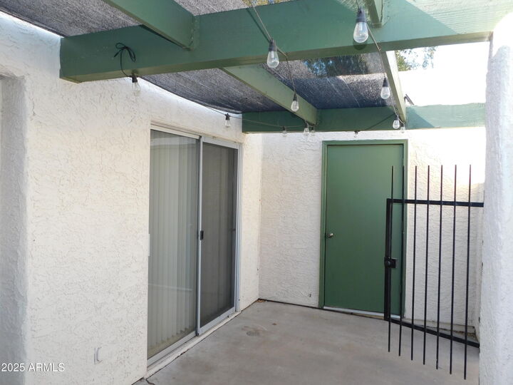 Property Photo: 520 S Evergreen Road AZ 85288