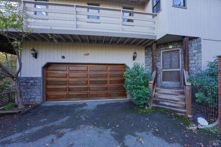 Property Photo:  301 Toyon Road  CA 95482 