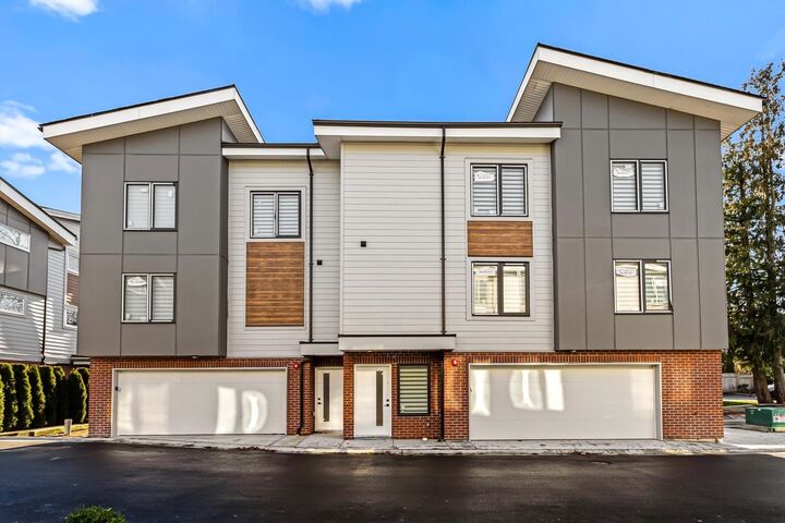 22348 48 Avenue 6 — photo 1