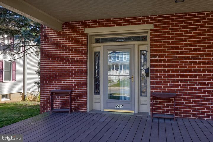 Property Photo:  244 W Market St  PA 17406 