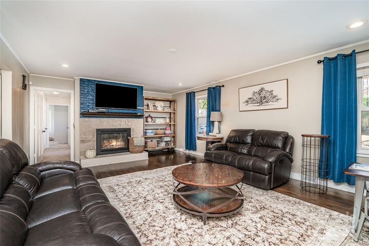 Property Photo: 7030 Delta Lake Drive NC 28215