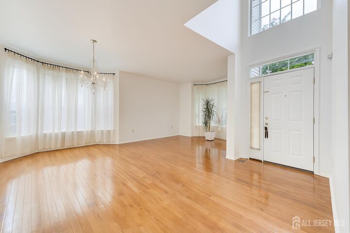Property Photo:  12 Fritz Drive  NJ 08872 