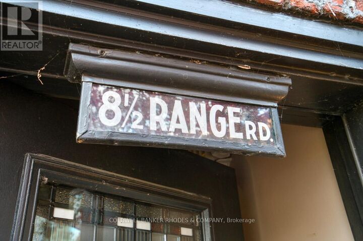 Photo de la propriété: 8 1/2 Range Road ON K1N 8J3