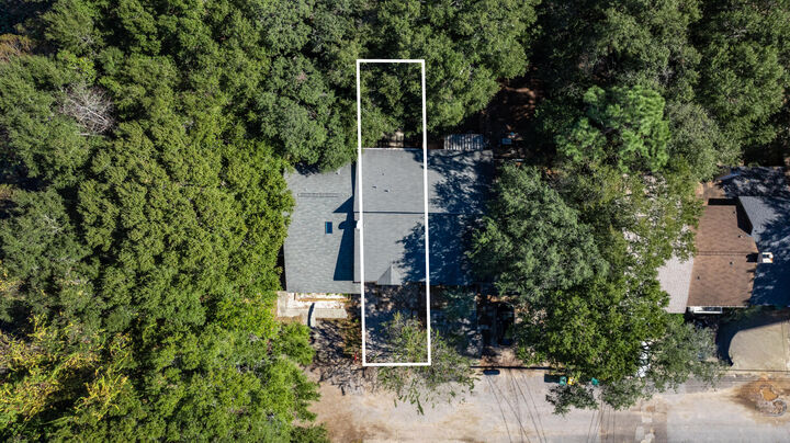 Property Photo: 940 Central Avenue 18 FL 32547