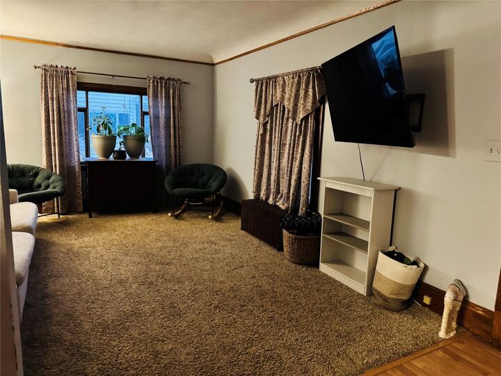 Property Photo:  19 Thornton Avenue  PA 16401 