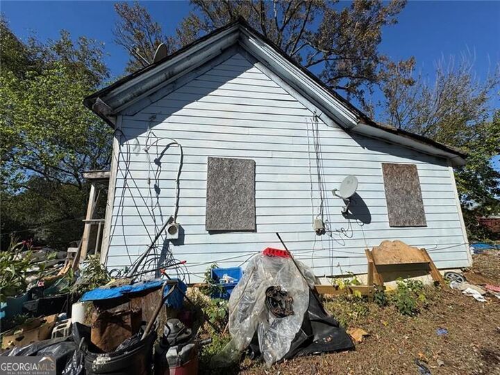 Property Photo:  19 White Place SW  GA 30310 