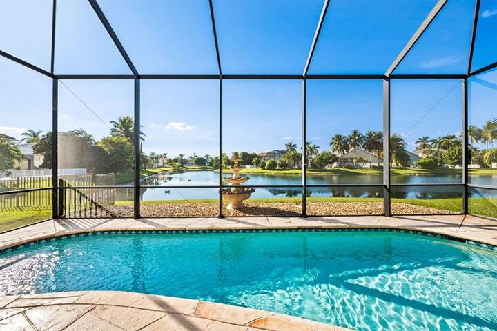 Property Photo:  10658 Saint Thomas Drive  FL 33498 