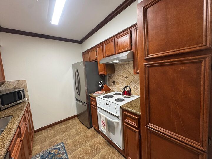 Property Photo:  2701 Bellefontaine Street A26  TX 77025 