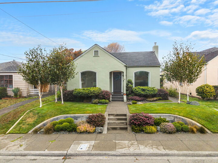 Property Photo: 2227 E Street CA 95501