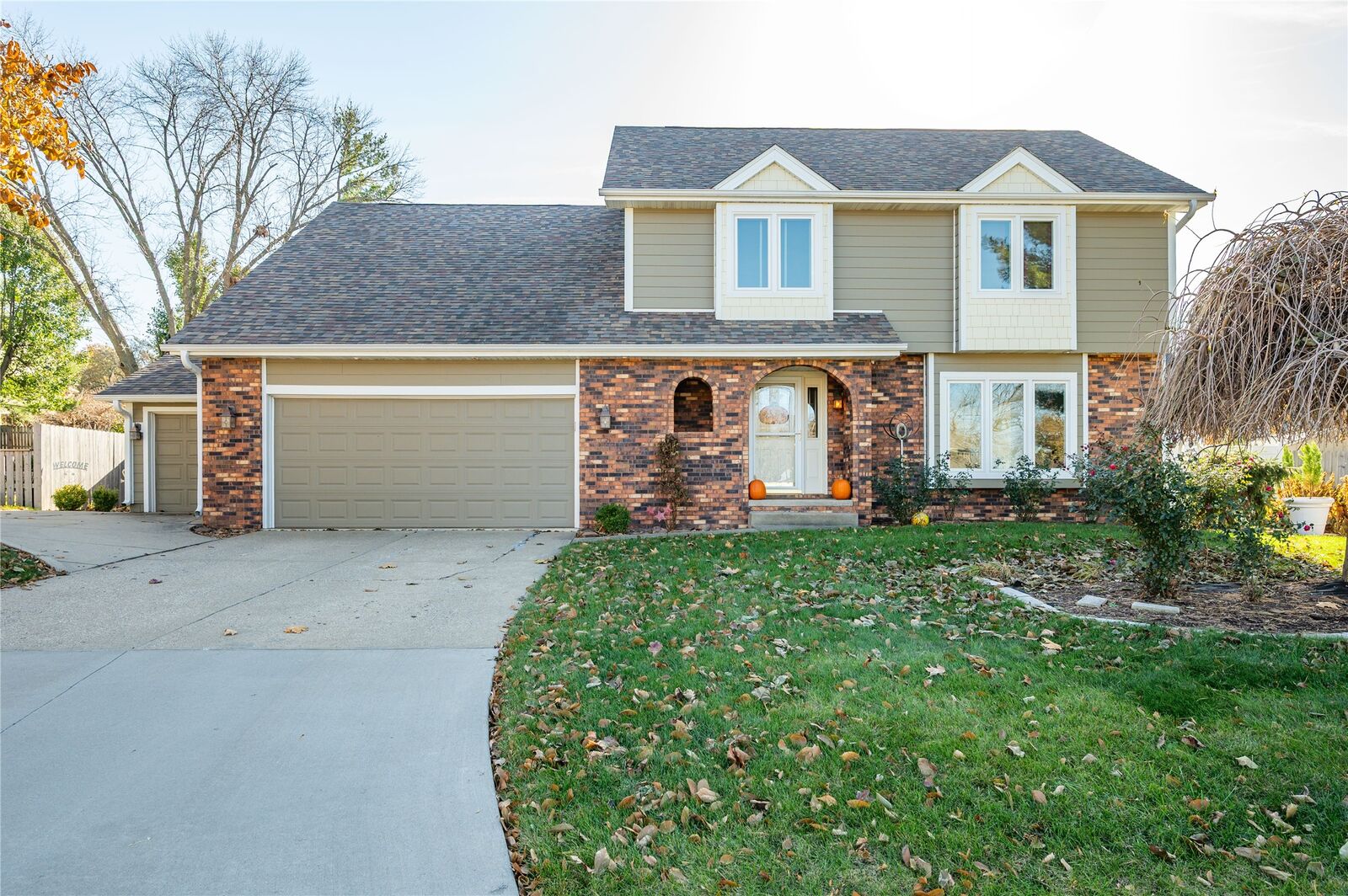 Property Photo: 10544 Clark Street IA 50325