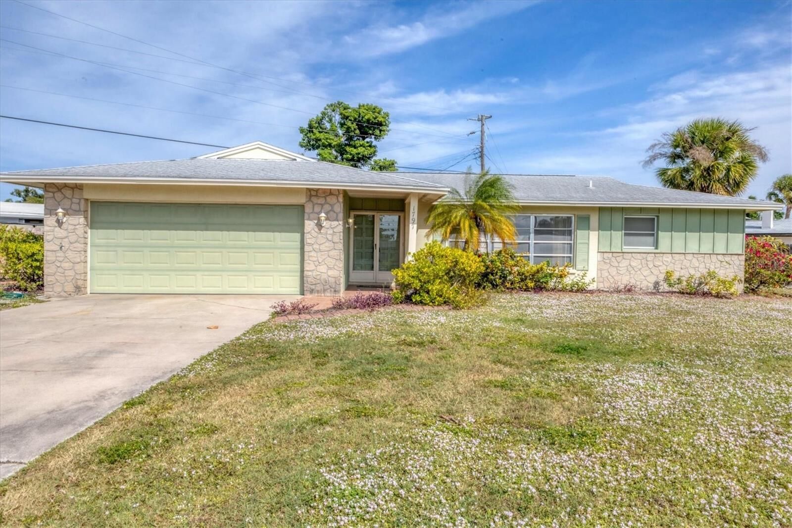 Property Photo: 1797 Pomelo Drive FL 34293