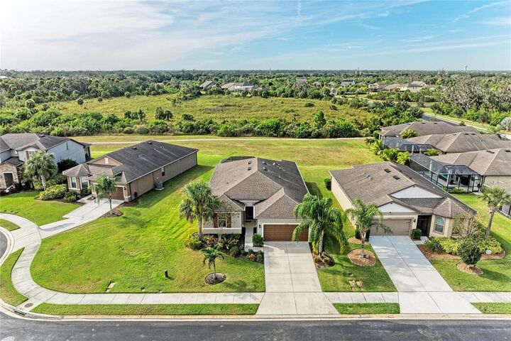 Property Photo: 4723 111th Terrace E FL 34219