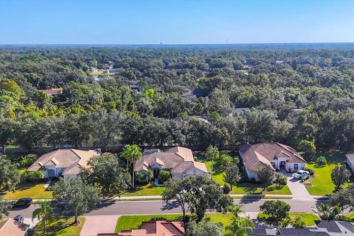 Property Photo: 13046 Peregrin Circle FL 34212