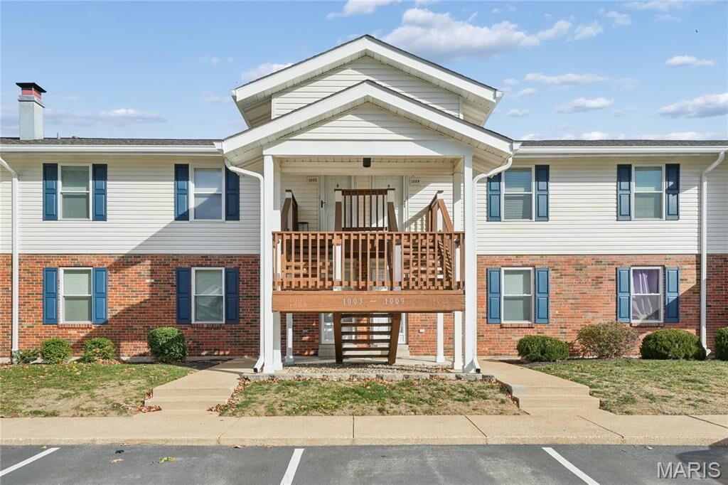 Property Photo: 1003 Hidden Ridge Trail MO 63088