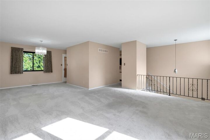 Property Photo:  543 Hartmann Court  MO 63122 