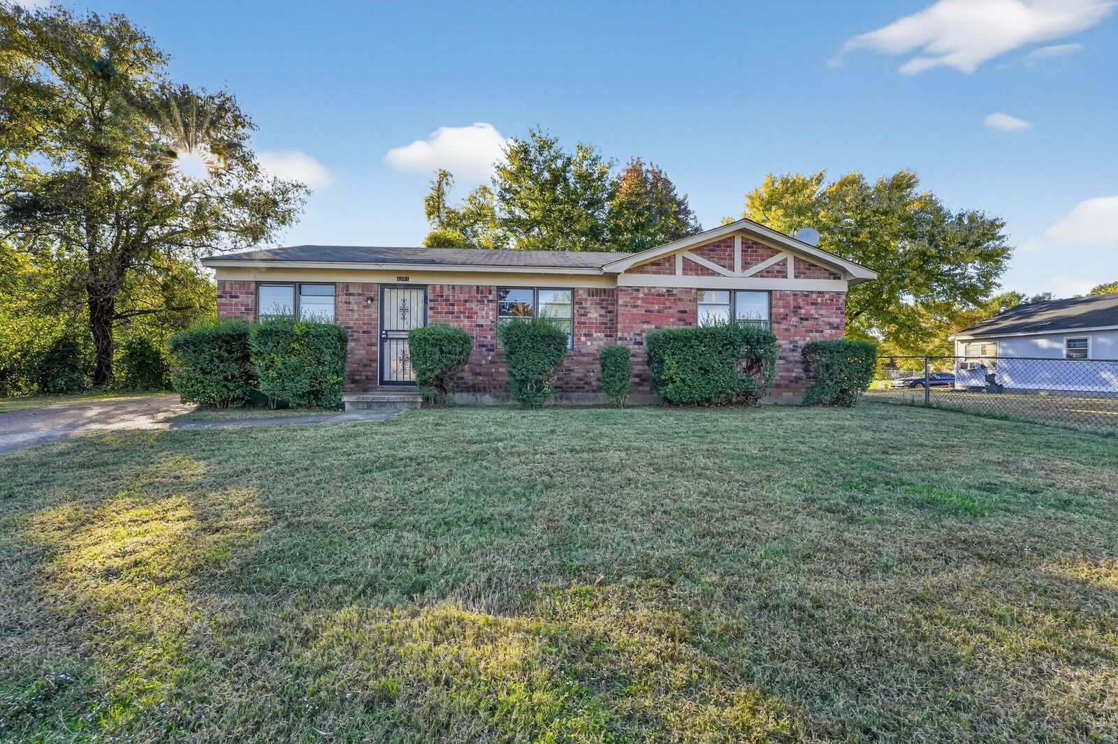 Property Photo:  4391 Shadowline Cv  TN 38109 