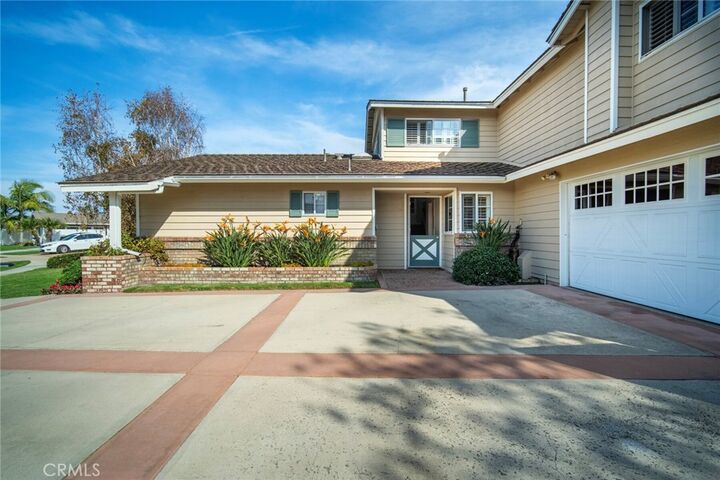 Property Photo:  9222 Oriole Avenue  CA 92708 