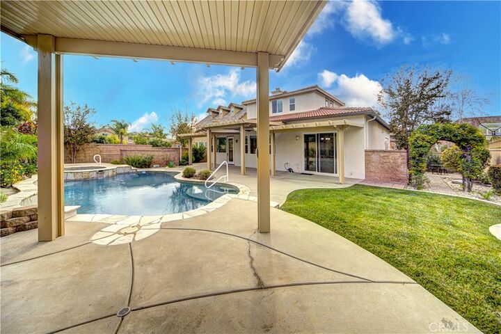 Property Photo: 43928 Bluewood CA 92592