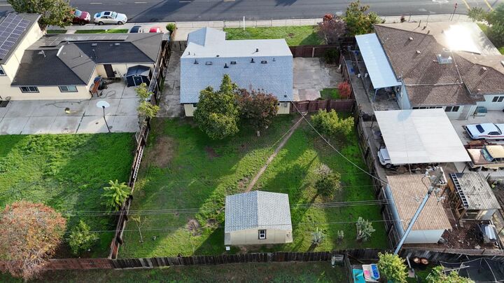 Property Photo:  16039 Cambridge  CA 95330 