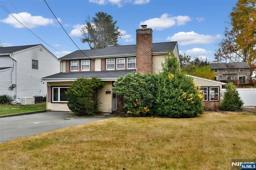 Property Photo:  31 Campbell Street  NJ 07463 