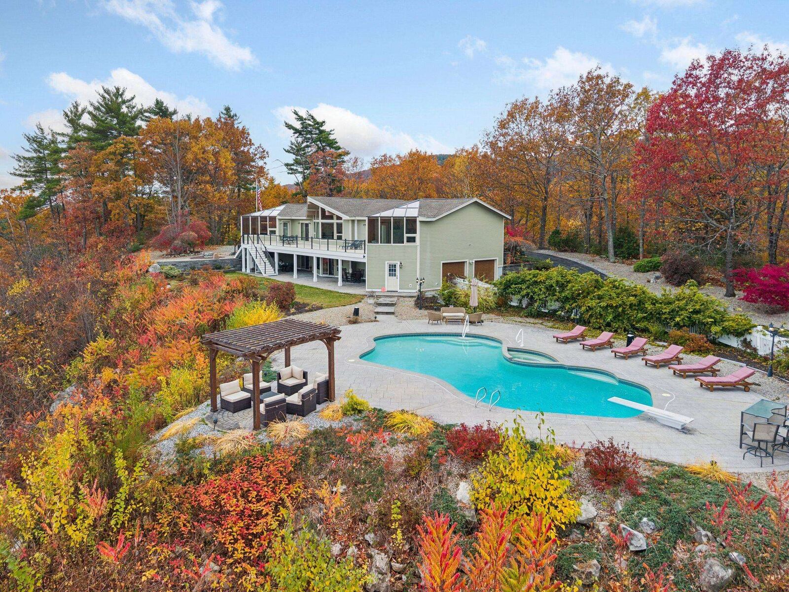 Property Photo:  141 Lakewood Drive  NH 03810 