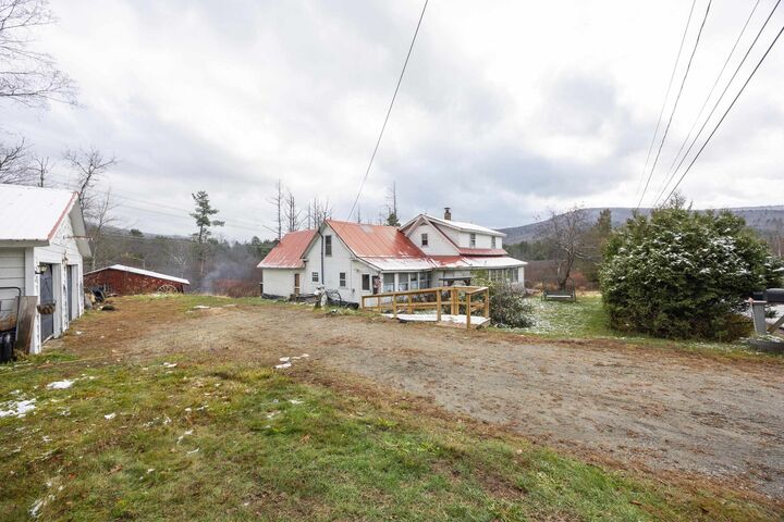 Property Photo: 220 Lime Kiln Road NH 03780
